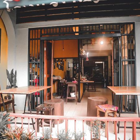 Thaweesuk Heritage Homestay Phang Nga Exteriör bild