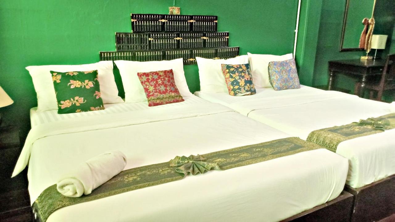 Thaweesuk Heritage Homestay Phang Nga Exteriör bild